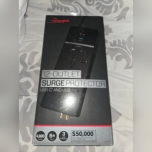 Surge Protector 12 Outlet - USB-C And USB - Rocketfish Surge Protector
